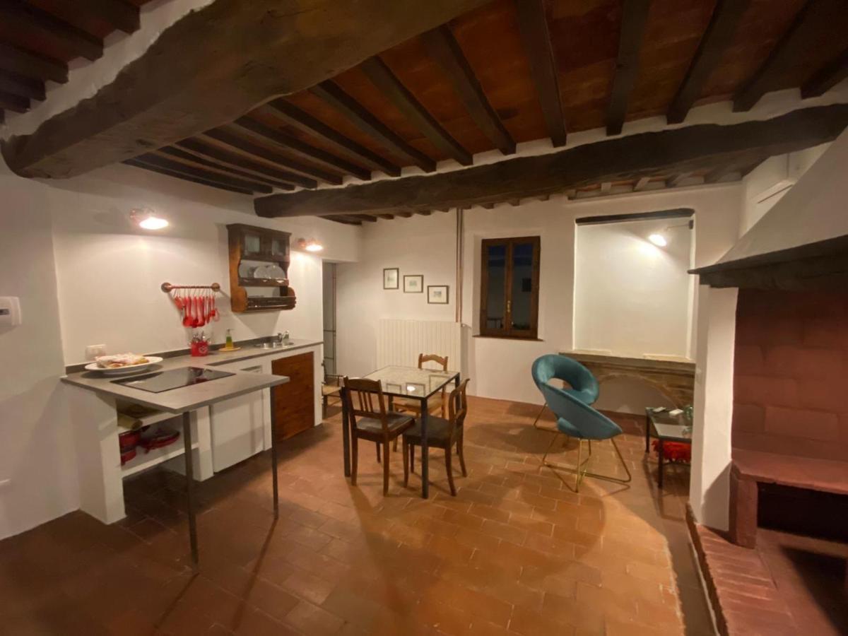 Agriturismo Palazzo Val Del Sasso Villastrada  Esterno foto