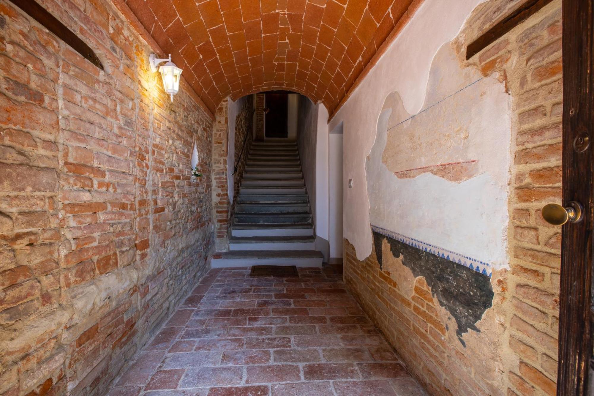 Agriturismo Palazzo Val Del Sasso Villastrada  Esterno foto