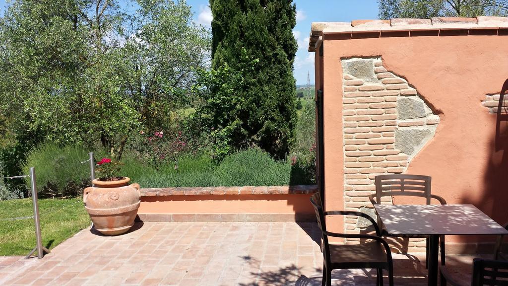 Agriturismo Palazzo Val Del Sasso Villastrada  Esterno foto